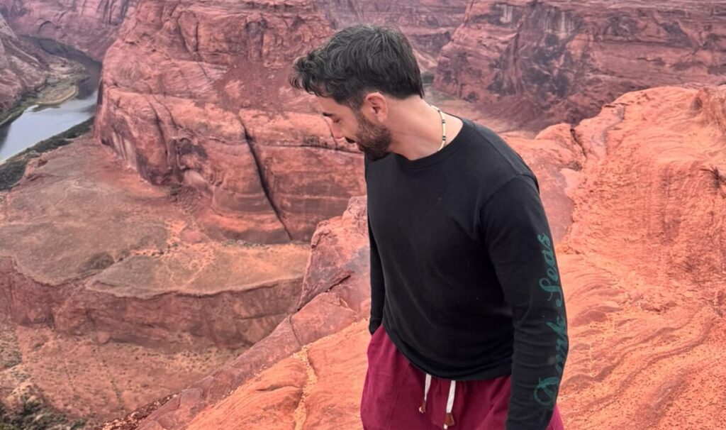 Cory Verissimo, looking down into the Horseshoe Bend Stillness and hidden strength